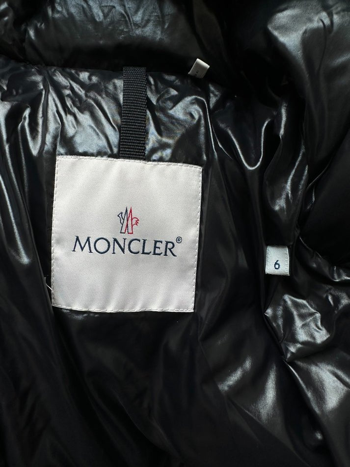 Montcla Logo Repeat Puffer Jacket - Tha Plug ZA